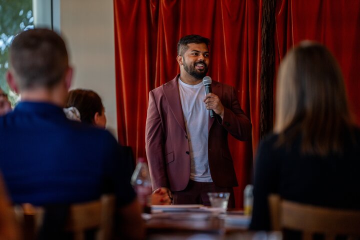 Amlan presents at Fellows' Showcase